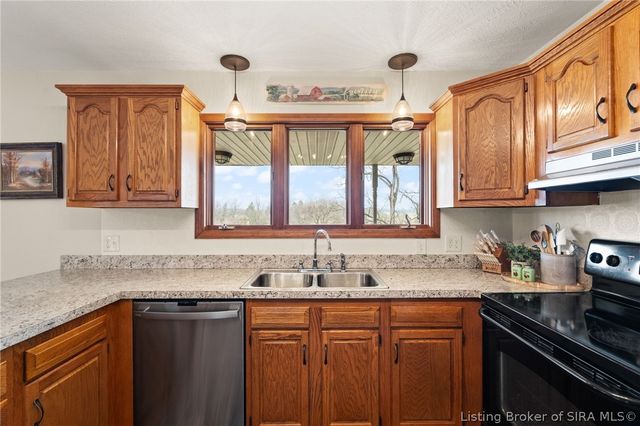 8318 Jordan Drive, Charlestown, IN 47111