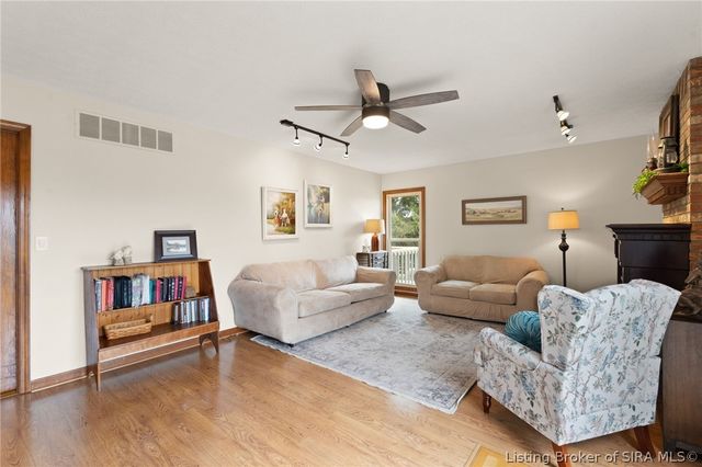 8318 Jordan Drive, Charlestown, IN 47111