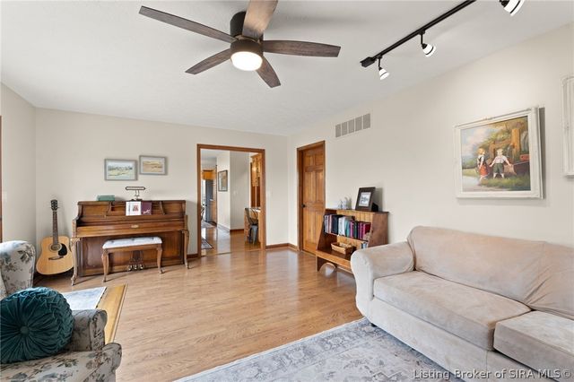 8318 Jordan Drive, Charlestown, IN 47111