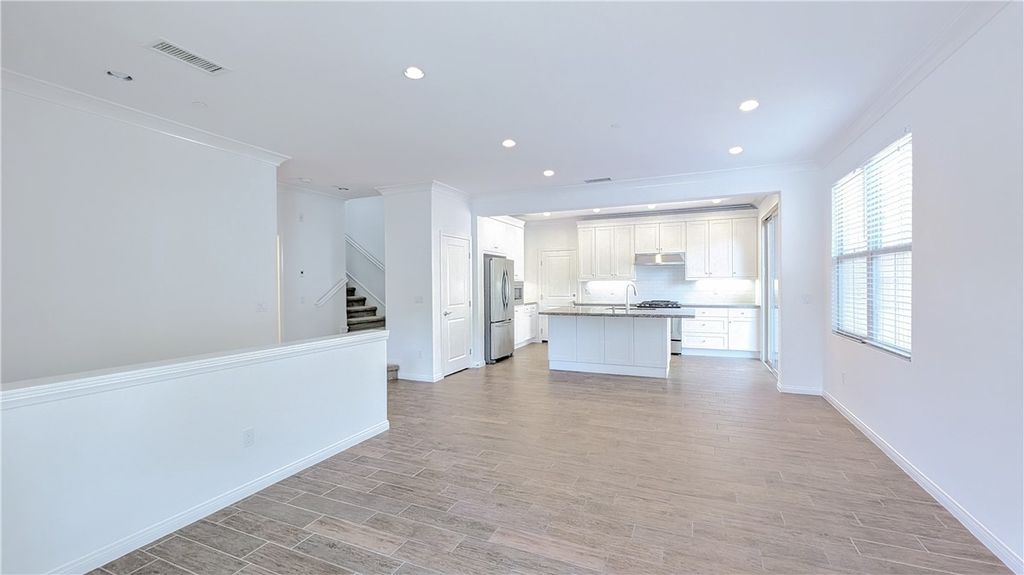 85 Thornhurst, Irvine, CA 92620 — photo 3
