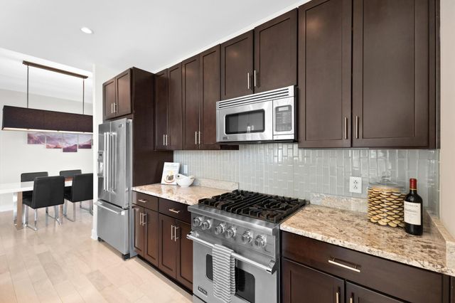 1145 N High Street, 203, Columbus, OH 43201