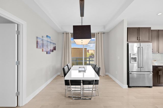 1145 N High Street, 203, Columbus, OH 43201