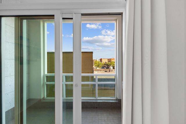 1145 N High Street, 203, Columbus, OH 43201