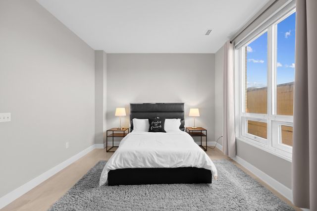 1145 N High Street, 203, Columbus, OH 43201