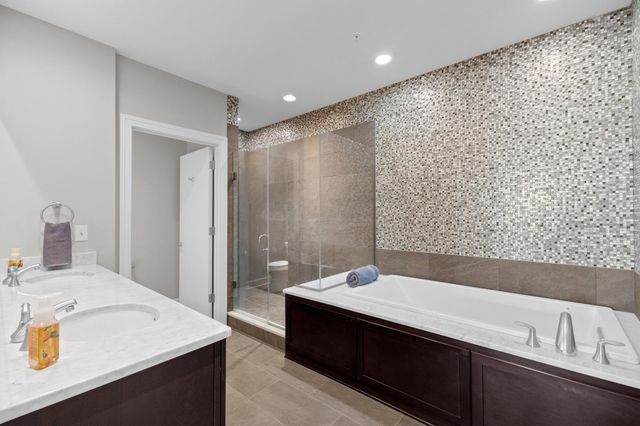 1145 N High Street, 203, Columbus, OH 43201