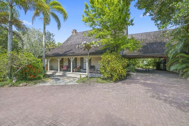 790 E Rambling Drive, Wellington, FL 33414