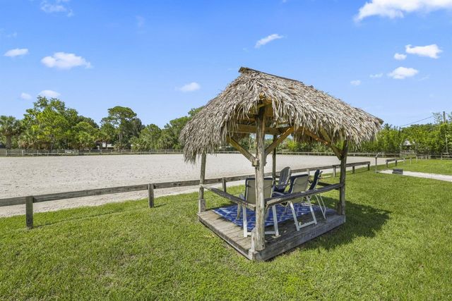 790 E Rambling Drive, Wellington, FL 33414