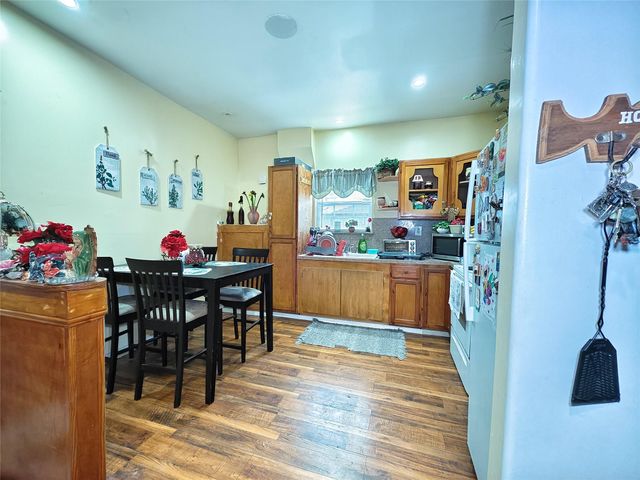 7931 Scanlock Street, Houston, TX 77012