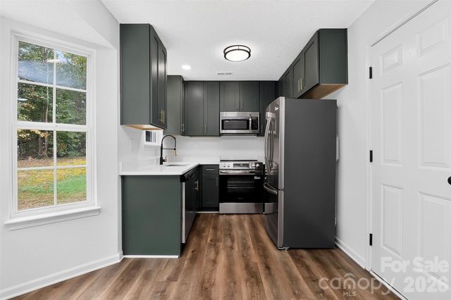 3024 Westwinds Court, Charlotte, NC 28214