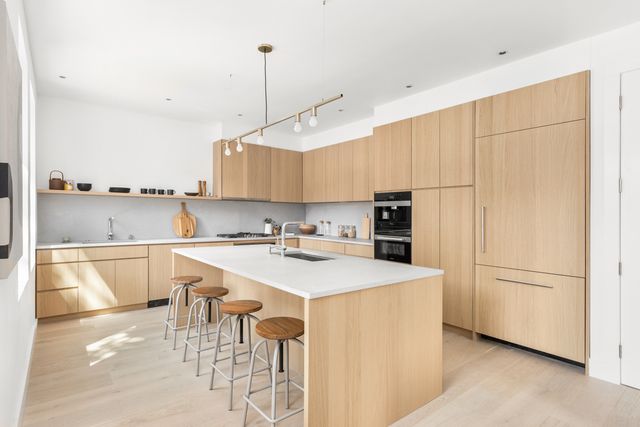 415 Degraw St Apt 2, New York City, NY 11217