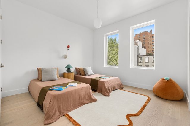 415 Degraw St Apt 2, New York City, NY 11217