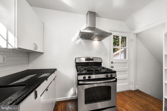 2535 23RD RD N, Arlington, VA 22207