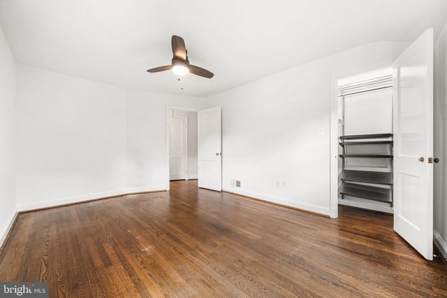 2535 23RD RD N, Arlington, VA 22207