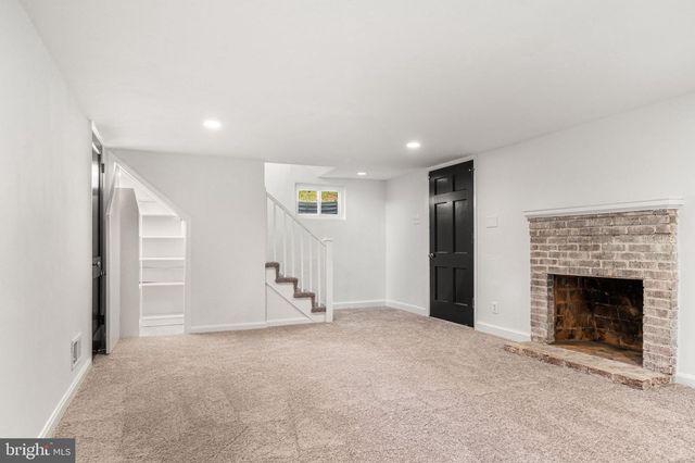 2535 23RD RD N, Arlington, VA 22207