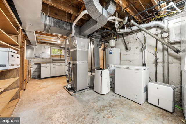 2535 23RD RD N, Arlington, VA 22207
