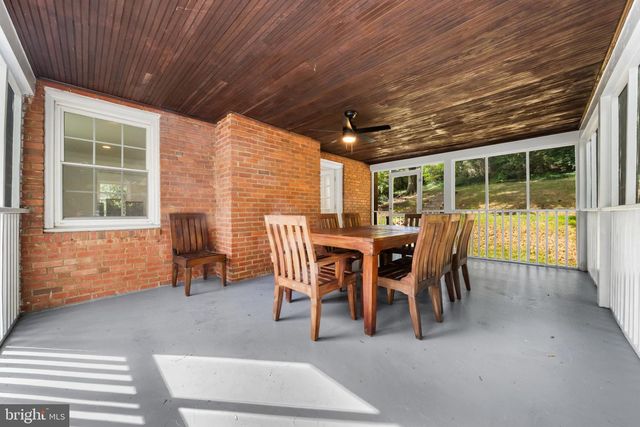 2535 23RD RD N, Arlington, VA 22207