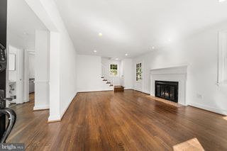 2535 23RD RD N, Arlington, VA 22207