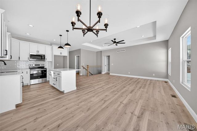 31488 Hillside Drive, Foristell, MO 63348