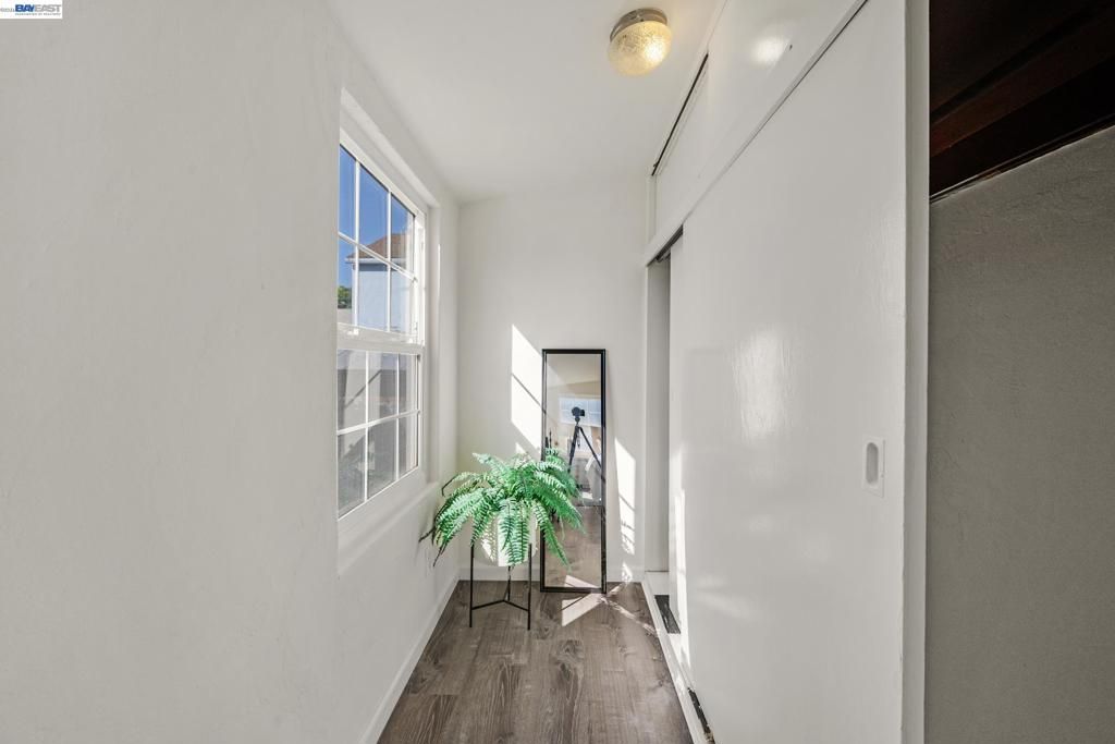 Image 23 of property listing at 784 Sunset Blvd, Hayward, CA 94541