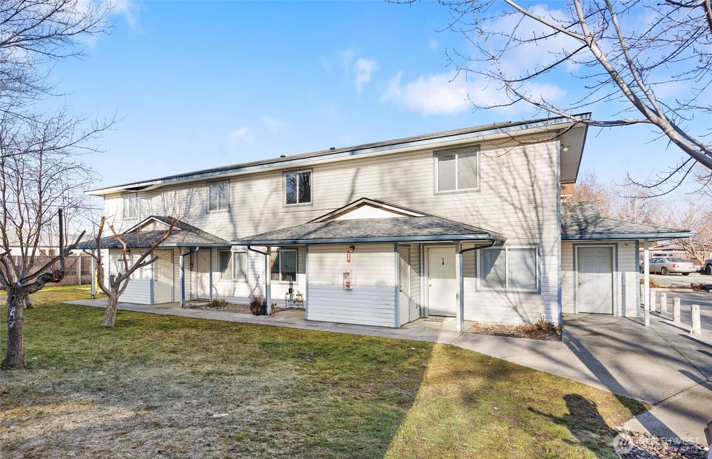 1824 W Crouse Street, Moses Lake, WA 98837