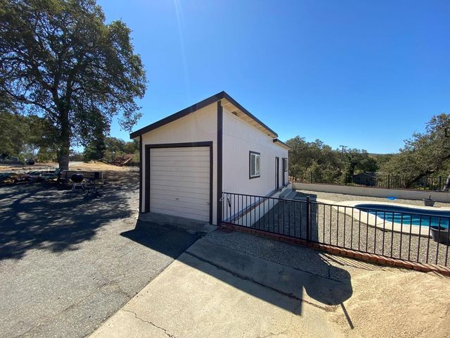 11610 Vickie Dr, Marysville, CA 95901