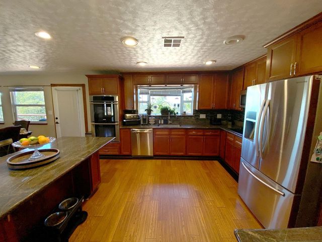 11610 Vickie Dr, Marysville, CA 95901