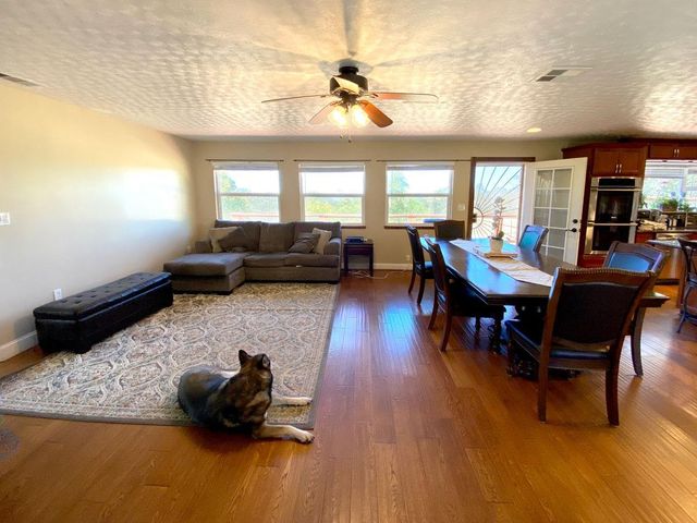 11610 Vickie Dr, Marysville, CA 95901