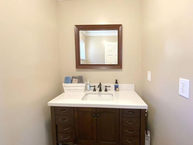 11610 Vickie Dr, Marysville, CA 95901