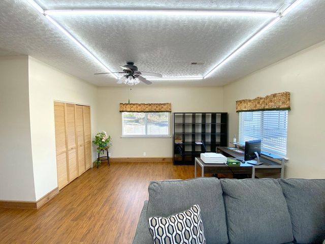 11610 Vickie Dr, Marysville, CA 95901