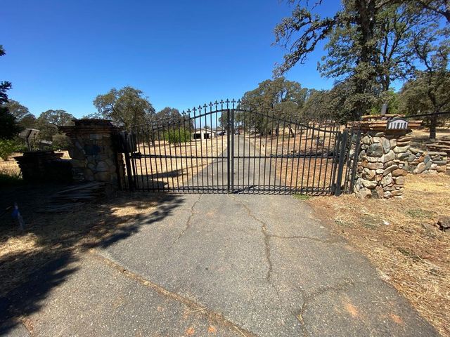 11610 Vickie Dr, Marysville, CA 95901