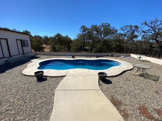 11610 Vickie Dr, Marysville, CA 95901