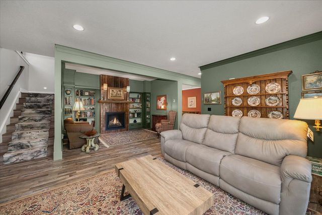 2107 E Peachtree Ct, Spokane, WA 99203