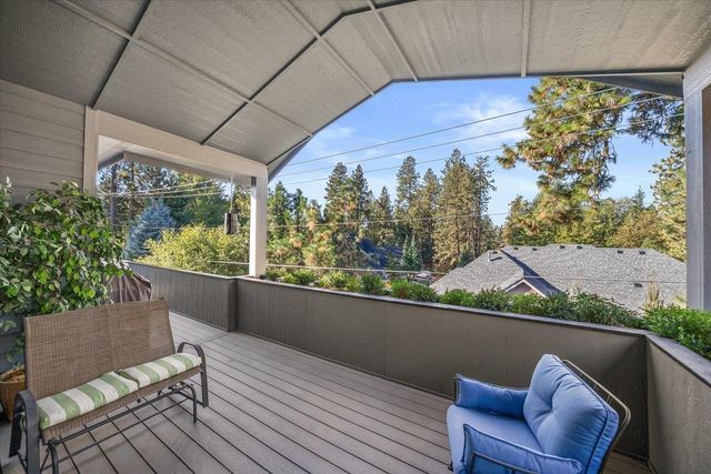 2107 E Peachtree Ct, Spokane, WA 99203