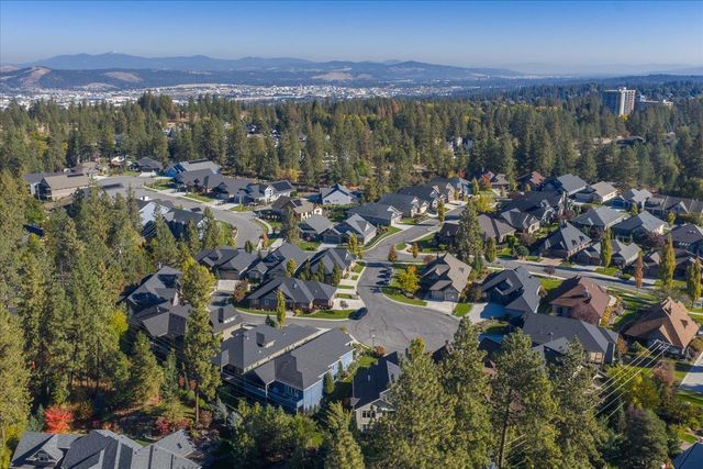 2107 E Peachtree Ct, Spokane, WA 99203