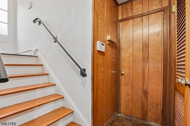 41 Rys Ter, Fair Lawn Boro, NJ 07410