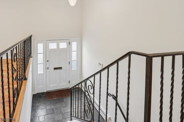 41 Rys Ter, Fair Lawn Boro, NJ 07410