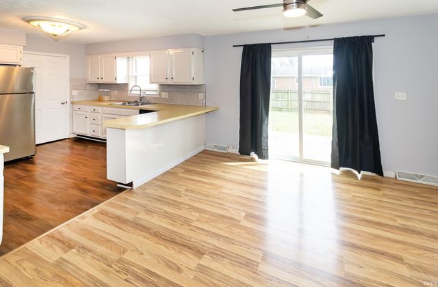 408 Kennedy Drive, Mount Vernon, IN 47620