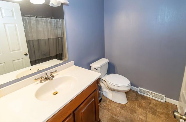 408 Kennedy Drive, Mount Vernon, IN 47620