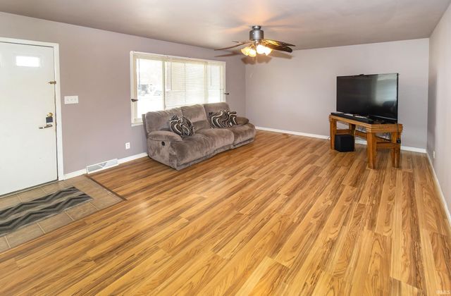 408 Kennedy Drive, Mount Vernon, IN 47620