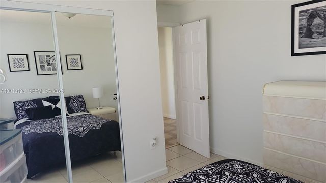 5670 NW 187th St 0, Miami Gardens, FL 33055