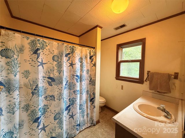 204 Bonaire Lane, Rutherfordton, NC 28139