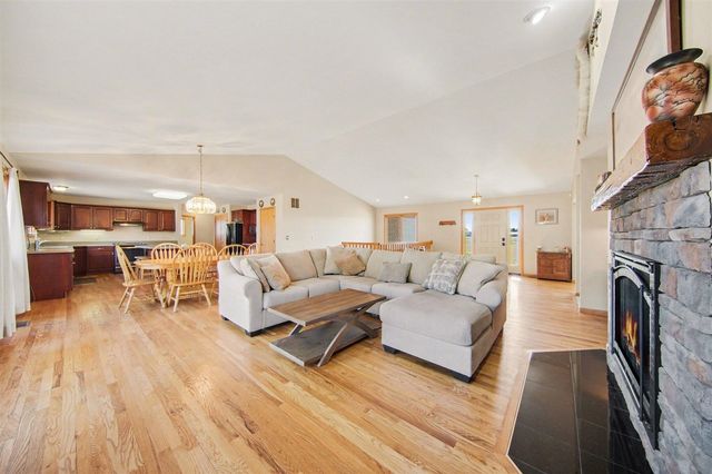 8600 Whippoorwill Lane, Manchester, MI 48158