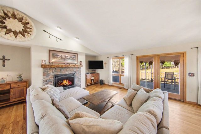 8600 Whippoorwill Lane, Manchester, MI 48158