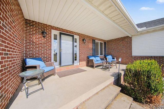 8600 Whippoorwill Lane, Manchester, MI 48158