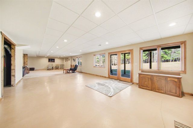 8600 Whippoorwill Lane, Manchester, MI 48158