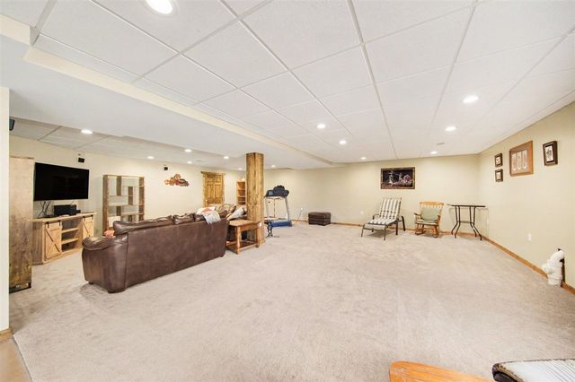 8600 Whippoorwill Lane, Manchester, MI 48158