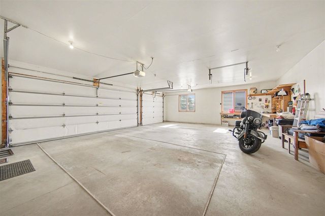 8600 Whippoorwill Lane, Manchester, MI 48158