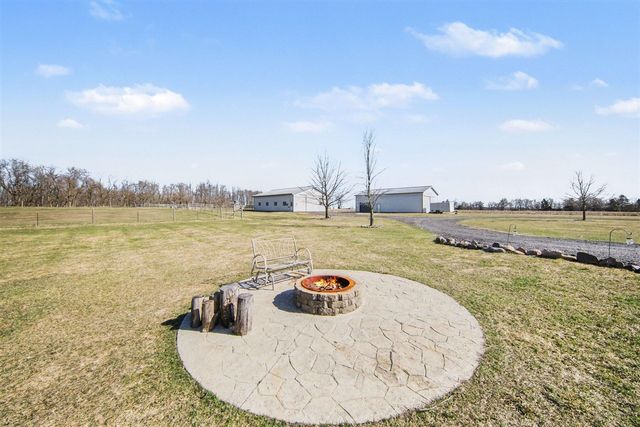 8600 Whippoorwill Lane, Manchester, MI 48158