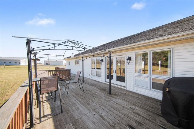 8600 Whippoorwill Lane, Manchester, MI 48158