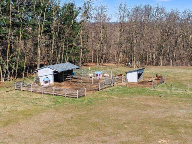 8600 Whippoorwill Lane, Manchester, MI 48158